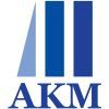 Logo mit blauem "AKM" und drei blauen Balken unterschiedlicher Dicke.