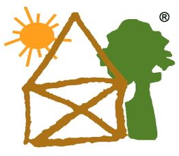 Stilisiertes Haus mit Baum und Sonne, in Braun, Grün und Orange, mit einem ® Zeichen rechts oben.