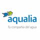 Logotipo de Aqualia con eslogan "Tu compañía del agua" y dos flechas azul y verde.