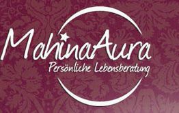 Logo mit Schriftzug "MahinaAura Persönliche Lebensberatung" auf dunkelrotem Hintergrund.