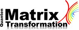 Logo mit der Aufschrift "Quanten Matrix Transformation" und bunten Linien rechts.