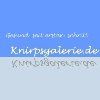Blauer Hintergrund mit Text: "Knirpsgalerie.de - Jugend mit anderen Augen".