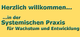 Text auf gelbem Hintergrund: "Herzlich willkommen in der Systemischen Praxis für Wachstum und Entwicklung".