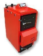 Roter Heizkessel mit Kontrollanzeige und verschließbarer Tür, steht aufrecht.