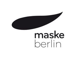 Logo mit schwarzem, geschwungenem Element und Text: "maske berlin".