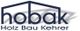Logo mit der Aufschrift "hobak Holz Bau Kehrer" mit stilisiertem Dach darüber.