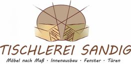 Logo der Tischlerei Sandig mit Sägeblatt und Text: Möbel nach Maß, Innenausbau, Fenster, Türen.