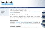 Website-Screenshot mit Begrüßungstext, Menü links und Logo "buchholz" oben links.