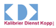 Logo von Kalibrier Dienst Kopp, mit blauen Formen und rotem Text auf weißem Hintergrund.