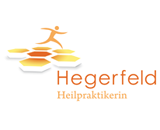Logo mit springender Figur, Bienenwaben, Text "Hegerfeld Heilpraktikerin" rechts in Orange.