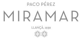 Restaurante Miramar de Paco Pérez, Llancà 1939, texto con dos flores decorativas.