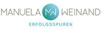 Manuela Weinand Logo mit dem Text: "Erfolgsspuren", helle und moderne Gestaltung.