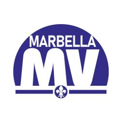 Logo azul y blanco de "Marbella MV" con un símbolo de flor de lis en la parte inferior.