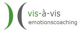 Logo mit grün-grauen Formen, Text: "vis-à-vis emotionscoaching".
