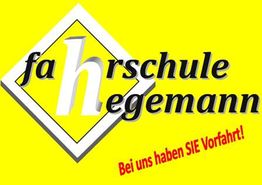 Gelbes Logo mit Text "fahrschule hegemann" und "Bei uns haben SIE Vorfahrt!"