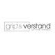 Logo mit Text "grip & verstand cars and concepts" in minimalistischer Gestaltung.