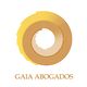 Logo de Gaia Abogados con un círculo de líneas amarillas y marrones. Texto: "GAIA ABOGADOS".