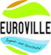 Logo von Euroville Jugend- und Sporthotel mit bunten Farbbögen darüber und darunter.