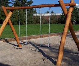 Schaukeln aus Robinienholz (TÜV geprüft)