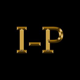 Texte doré "I-P" sur fond noir.