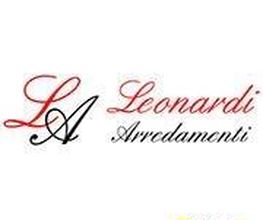 Logo "Leonardi Arredamenti" con scritte eleganti su sfondo bianco.