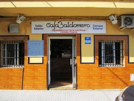 Fachada de "casa Baldomero", restaurante con especialidad en carne a la brasa y comidas caseras.