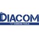Logo van Diacom Diamond Tools met een diamant en zaagblad, in blauwe letters weergegeven.