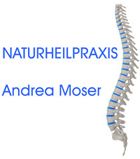 Text "NATURHEILPRAXIS Andrea Moser" neben einem Bild einer Wirbelsäule.