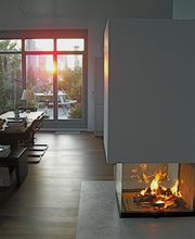 Penthouse in Frankfurt. gespachtelte Ofenanlage