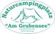 Logo von Naturcampingplatz Am Grubensee mit einem grünen Schwan im Oval. Adresse: Kehrigk.
