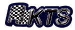 Schwarz-weiße Rennflagge mit den Buchstaben "KTS" in metallischem Stil daneben.