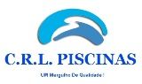 Logotipo "C.R.L. Piscinas" com desenho de ondas em azul acima do nome.