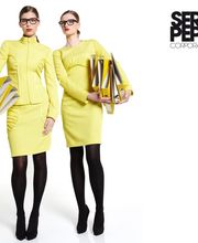 Moderne Messe-, Hostessen-, Mitarbeiterbekleidung