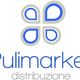 Logo di Pulimarket Distribuzione con simbolo blu e grigio simile a quattro gocce stilizzate.
