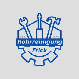 Logo mit Schraubenschlüssel, Schraubendreher, Hammer und Zahnrad, Text: “Rohrreinigung Frick”.