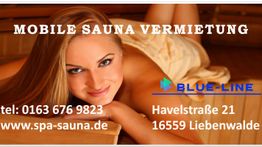 Frau in Sauna mit Text: Mobile Sauna Vermietung, Kontaktdaten und Blue-Line Logo.