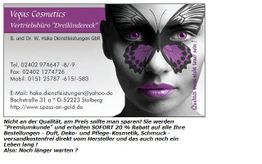 Frau mit Schmetterlingsmakeup, Werbetext für Rabatt auf Kosmetik, Parfüm und Schmuck.