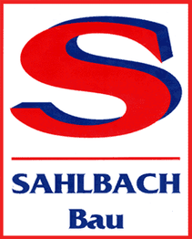 Großes rotes "S" mit blauem Rand über dem Text "SAHLBACH Bau" in Blau.
