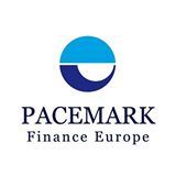 Blaues Kreis-Logo mit Schrift: "PACEMARK Finance Europe".