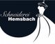 Logo der Schneiderei Hemsbach mit stilisiertem weißen Kleid auf dunklem Hintergrund.