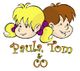 Zwei cartoonartige Kinderköpfe, blondes Mädchen und braunhaariger Junge, mit Text "Paula, Tom & Co".
