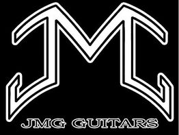 Logotipo de JMG Guitars con letra "M" estilizada en blanco sobre fondo negro.