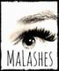 Nahaufnahme eines Auges mit langen Wimpern. Darunter steht in Großbuchstaben „MALASHES“.