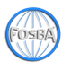 Logo: FOSBA in grauer Schrift auf blauem Globusdesign mit Meridianlinien.