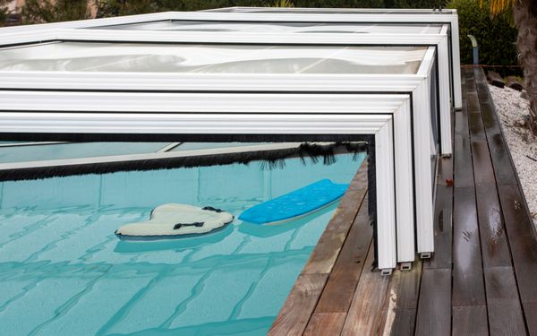 schiebbares Pooldach