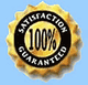 Gelbes Siegel mit "100% Zufriedenheitsgarantie" im Zentrum, blauer Hintergrund.