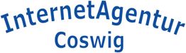 Blauer Schriftzug: "InternetAgentur Coswig" in geschwungener Form auf weißem Hintergrund.
