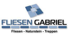 Logo von Fliesen Gabriel mit Text: "Fliesen - Naturstein - Treppen" und blauem Kachelmotiv.