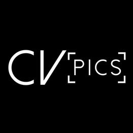 Schwarzes Logo mit weißem Text "CV PICS" und eckigen Klammern um "PICS".