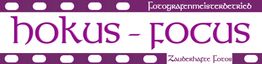 Filmrolle mit Text: "hokus-focus", "Fotografenmeisterbetrieb", "Zauberhafte Fotos" in Lila.